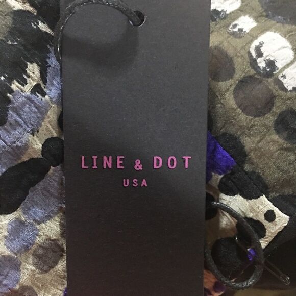 Line Dot NWT black blue patterned short sleeved top Medium - Picture 5 of 9